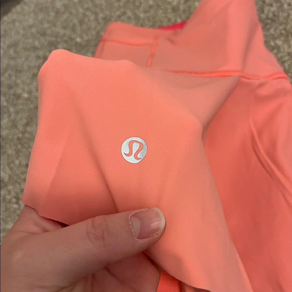 Cute Lululemon tennis skirt - Picture 2 of 5